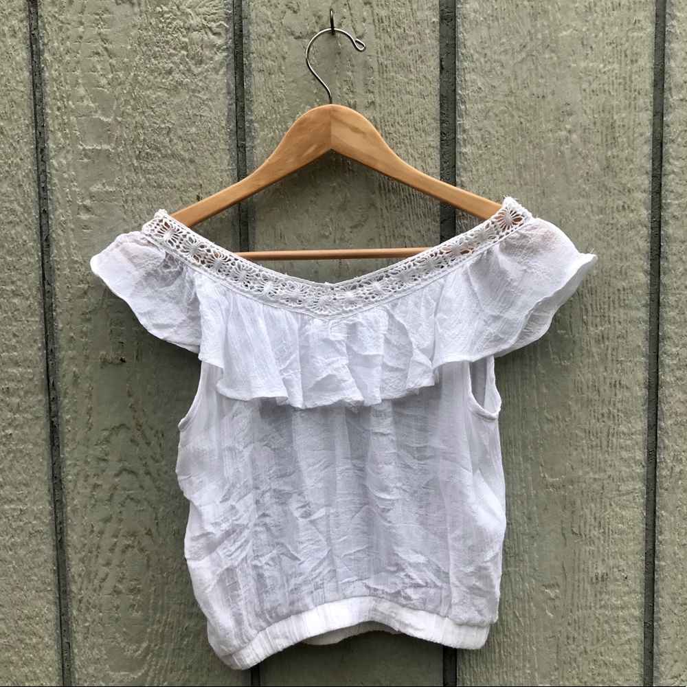 NWT Mine off shoulder ruffle airy crop top - Picture 2 of 3